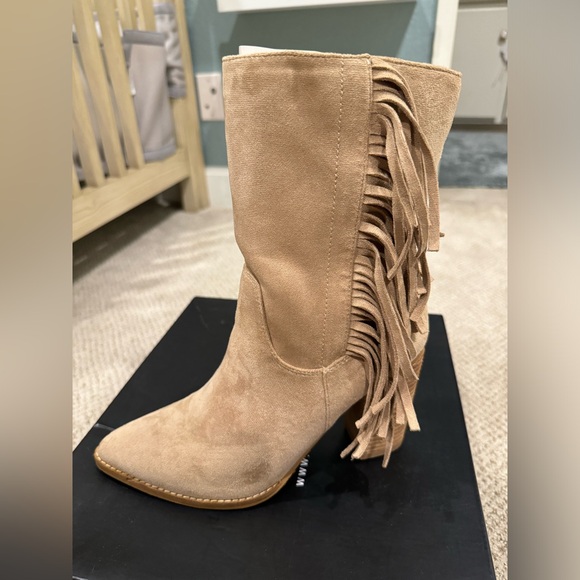 VICI Jacklyn Western Taupe Fringe Faux Suede Heeled Booties Size 9 - Picture 3 of 9